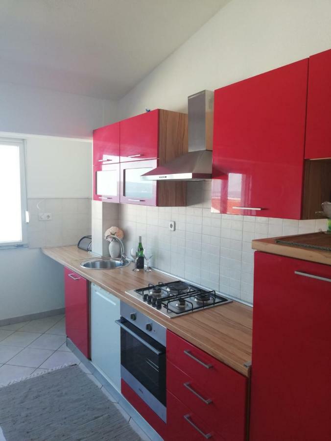 Apartment Petra Dugi Rat Ngoại thất bức ảnh