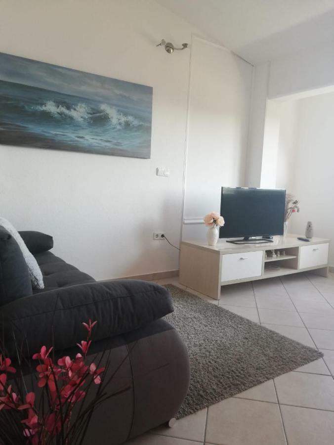 Apartment Petra Dugi Rat Ngoại thất bức ảnh